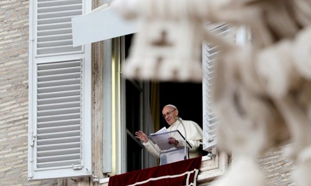 Папа: Світильник віри гасне без оливи добрих діл