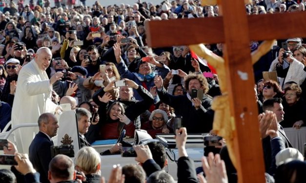 Папа: Свята Меса – це участь у Господніх страстях, а не вистава