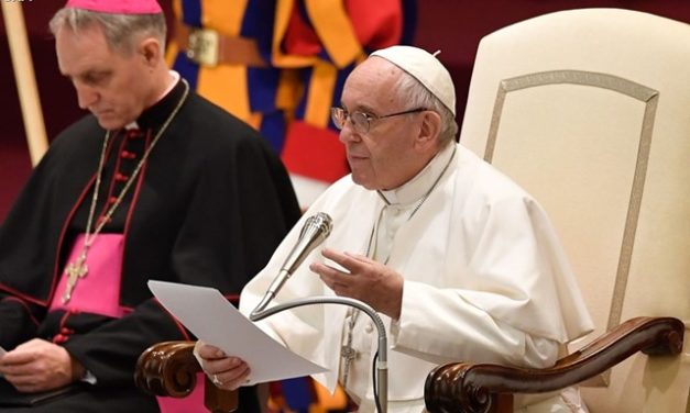 Папа: Ми потребуємо щонедільної зустрічі з Господом на Євхаристії