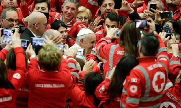 Папа до Червоного Хреста: Ви – пророки, здатні розбудити байдужий світ