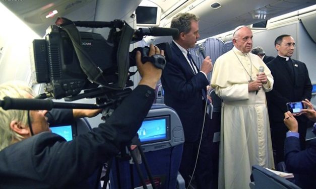 Папа до журналістів: віра народу в Чилі та Перу вражає