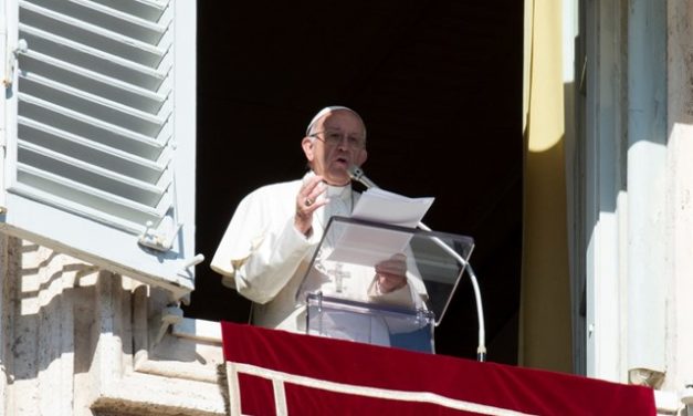 Папа: Людину занечищує гріх, а не хвороба