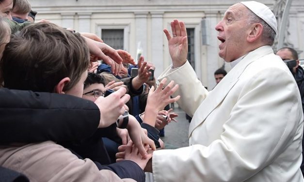 Папа: Вірні мають право на якісне слухання Божого слова