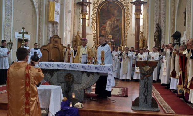 Меса Мира у кафедральному соборі Мукачева