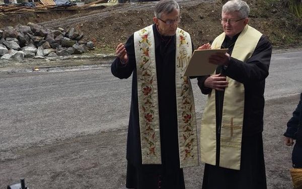 Посвячення дзвону