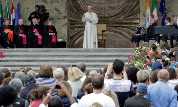 Папа зустрівся з вірними, приналежними до Руху Фоколярів
