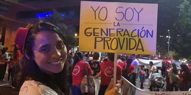 800 тисяч перуанців вийшли на марш за життя