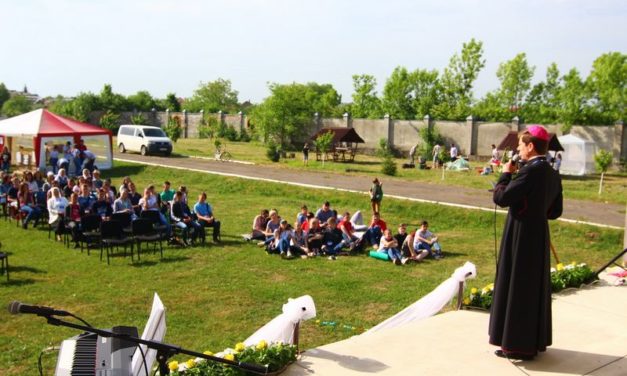 «Не бійся, Маріє, Ти бо знайшла ласку в Бога». ХХ Дієцезіальна Зустріч Молоді Закарпаття