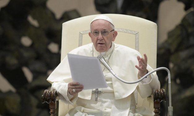 Папа: Через двері слабкості входить Боже спасіння