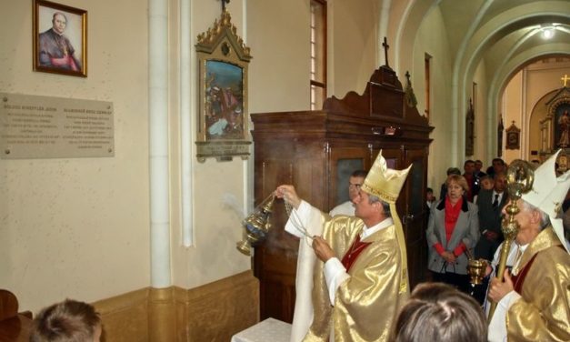 Посвячення меморіалу та зображення Блаженного владики мученика Яноша Шефлера