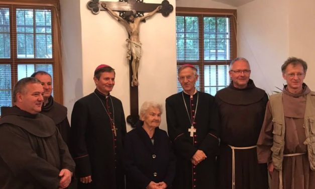 Вручення нагороди у Виноградові