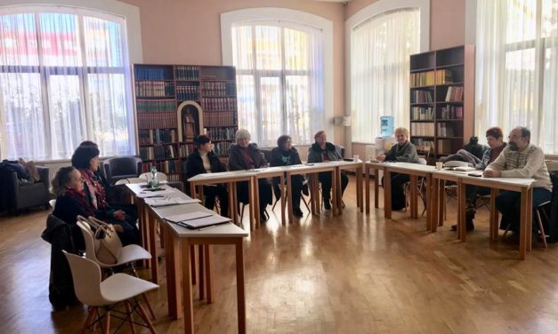 Для чого Церкві служіння мирян? Щоб доносити правду до нестійкого в ній світу