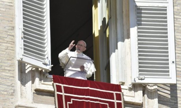 Папа: На суд заберемо з собою лише те, що подарували