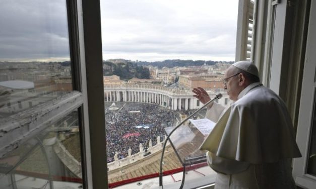 Папа: Служити Господеві означає слухати Його слово та впроваджувати в життя