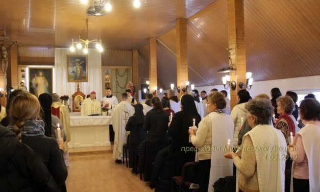 Фоторепортаж із зустрічі богопосвячених осіб