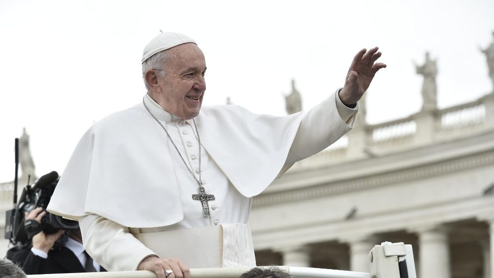 Папа: Хліб – це не приватна власність, а дар, яким слід ділитися