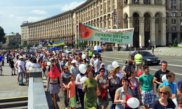 Визначені маршрут та дата Всеукраїнської Ходи на захист прав дітей та сімей