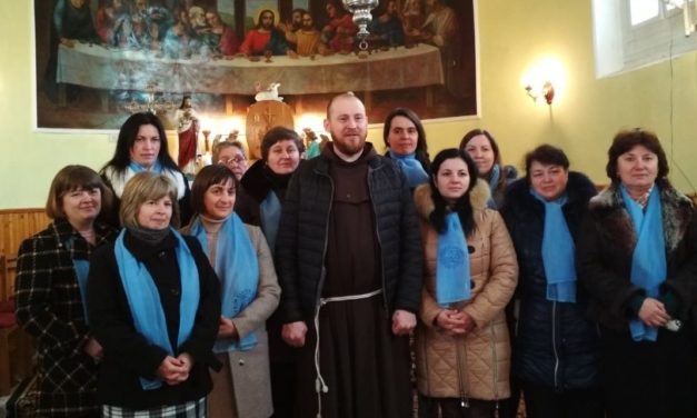 “МОЛИТВА МАТЕРІВ ЗМІНЮЄ СВІТ!”