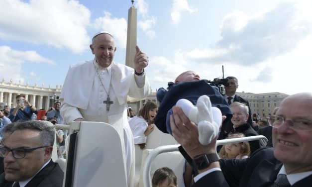 Папа: Слід наважитись звертатися до Бога: «Отче»