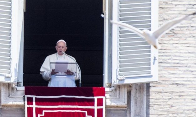 Папа: Євхаристія – це синтез усього життя Ісуса Христа