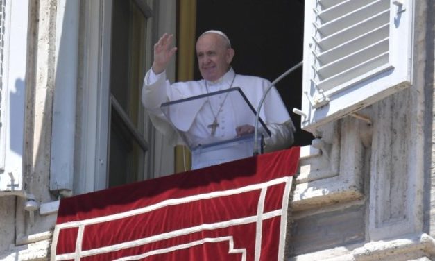 Папа: Споглядання і дія – запорука життя в радості