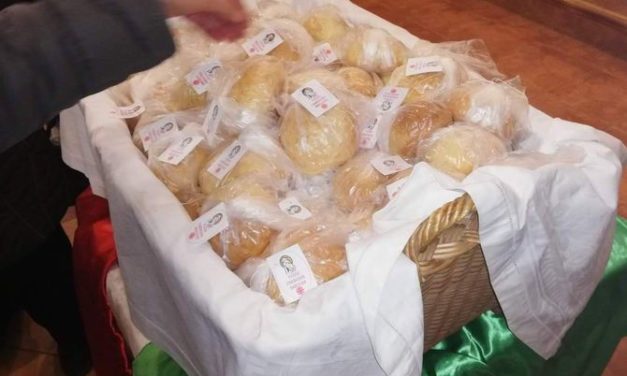 Поділитись хлібом з ближнім