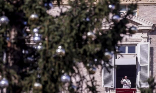 Папа: Очікувати на прихід Христа, відкриваючи серце на ближніх