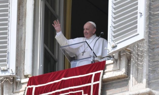 Папа молиться за плоди «миру в справедливості» від «Нормандської» зустрічі