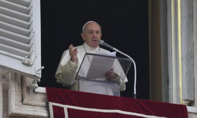 Папа: Не боятися світу, а бути сіллю та світлом для ближніх