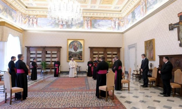 Папа розпочав цикл повчань про молитву: Людина – жебрак за Богом