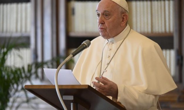 Неділя з Папою: заклики до Європи та Африки, вітання матерям