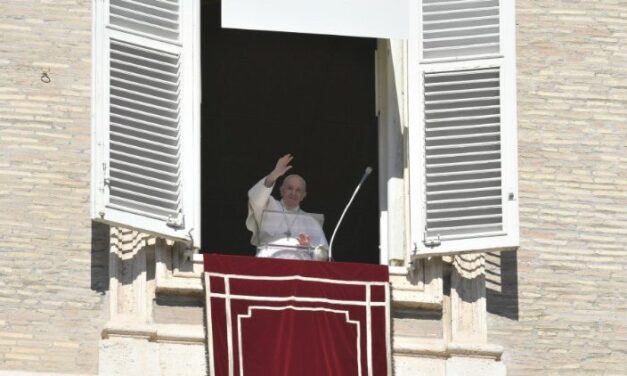 Папа: Місія християн – свідчити про Бога людям свого часу