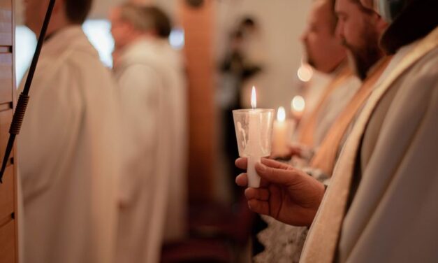 Фоторепортаж з дня богопосвячених осіб