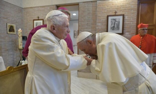 Зречення, яке позначило історію Церкви