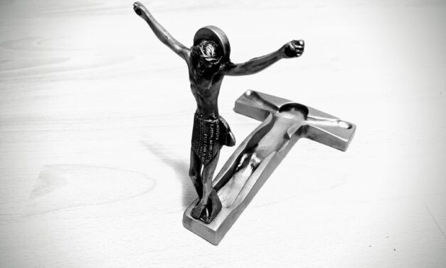 Проходячи через страждання