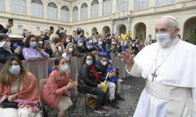 Папа: Наші «чому?», що зринають в періоди труднощів – це також молитва