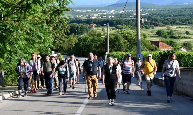 Марія кличе