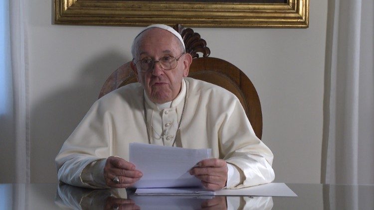 Папа: Усиновлення – це християнське рішення, яке вчиняє плідними
