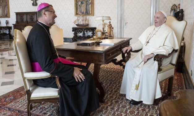 Папа Франциск прийняв Апостольського Нунція в Україні