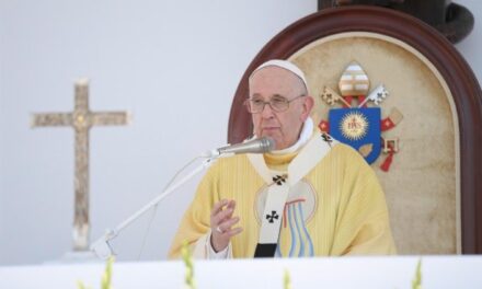 Папа: Євхаристія нагадує нам, Ким є Бог: розіп’ятою та дарованою любов’ю