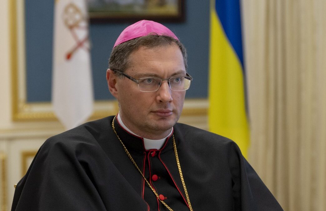 Апостольський нунцій вручив вірчі грамоти Президенту України