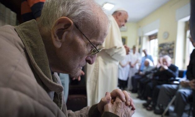 Папа про те, як літні люди можуть допомогти врятувати світ