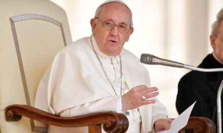 Папа: Пошана до похилих віком – форма повернення любові, яку ми отримали