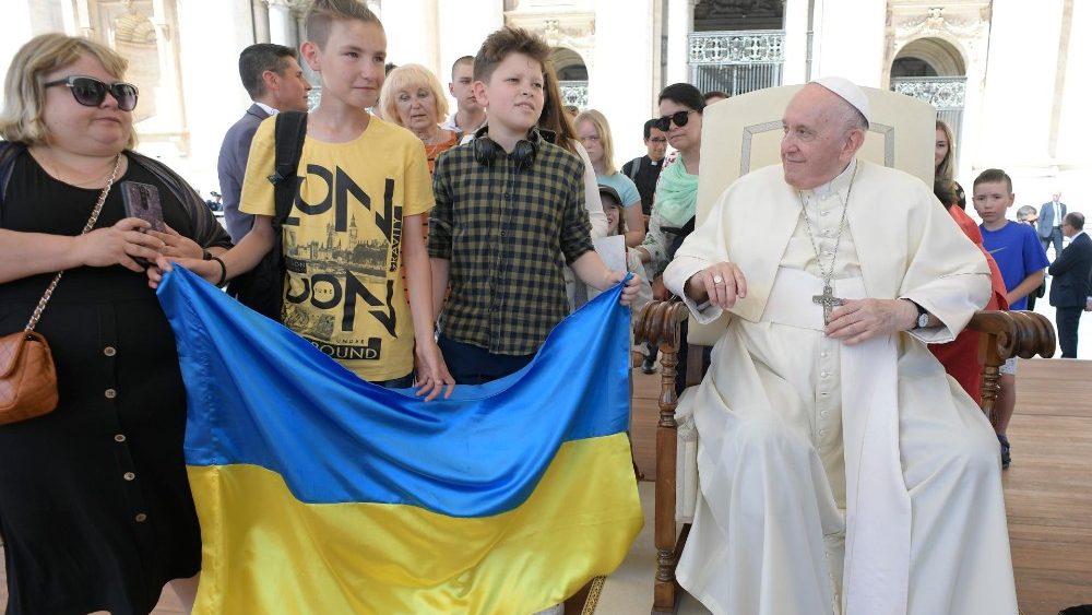 Папа: Марії, Помічниці вірних, ввіряємо прагнення миру України та всього світу