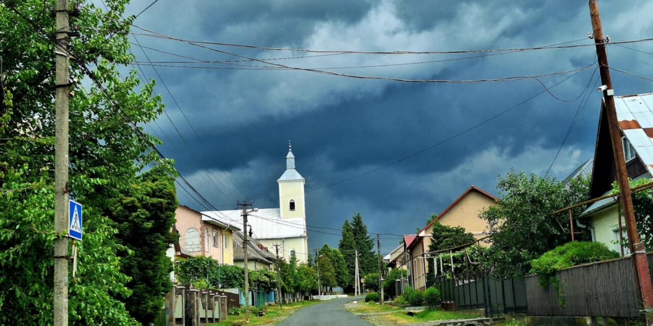 Верхній Коропець. Храм Внебовзяття Пресвятої Діви Марії