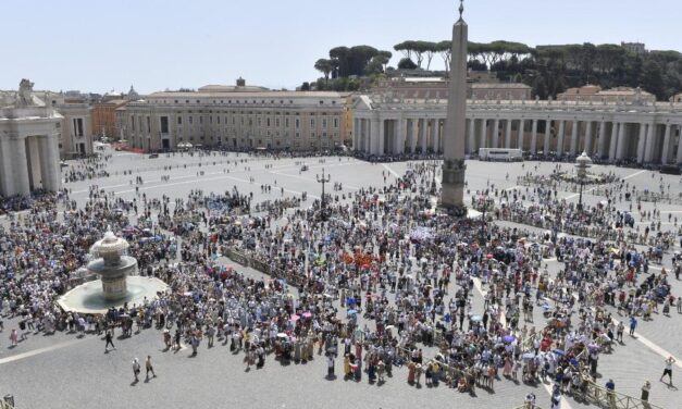 Папа: дорогу Господеві готуємо за допомогою свідчення братерства