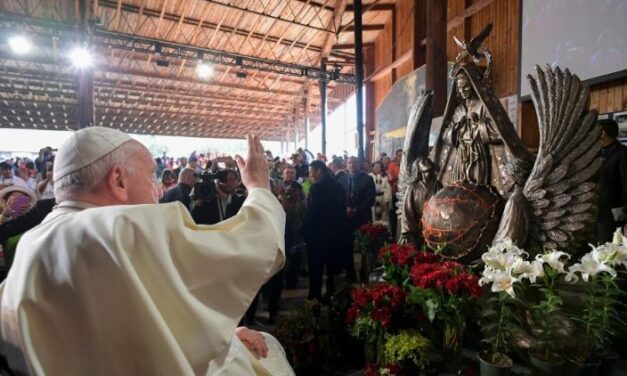Папа: Церква потребує зцілення, матері і бабусі допомагають гоїти рани