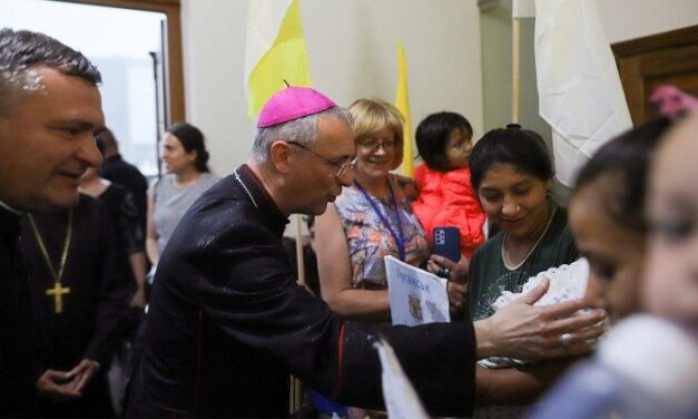 Архиєпископ Гамбурґа про візит в Україну: Я побачив справжнє обличчя війни