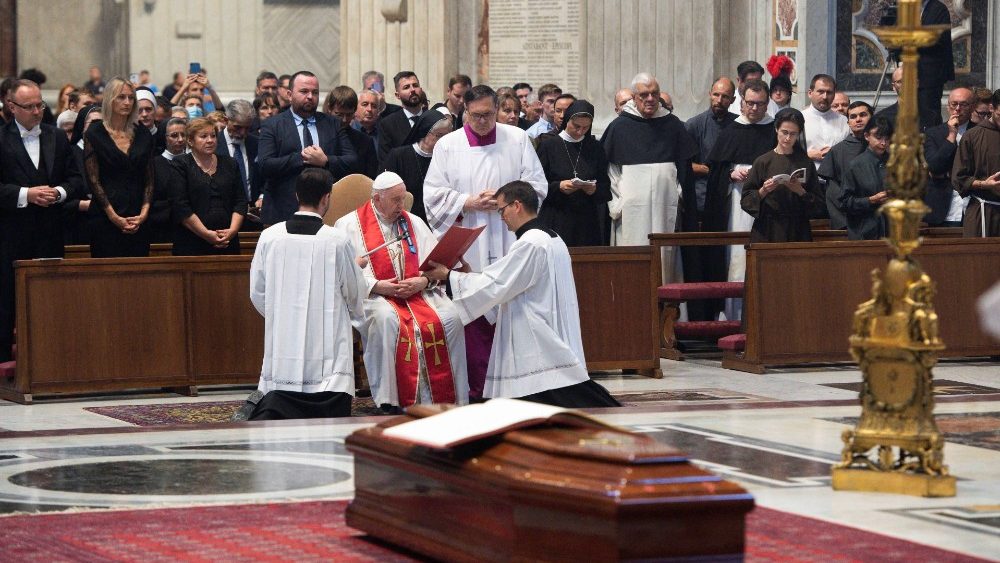 Папа провів в останню путь кардинала Йозефа Томка
