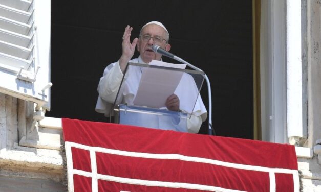 Папа: Віра – не «колискова», а вогонь, запалений, аби вчинити нас діяльними